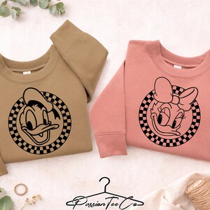 Disney Retro Sweatshirts, Minnie Checkered Sweatshirt, Disneyworld Family Sweatshirt, Goofy, Donald, Daisy, Mickey Sweatshirt, Disneyland