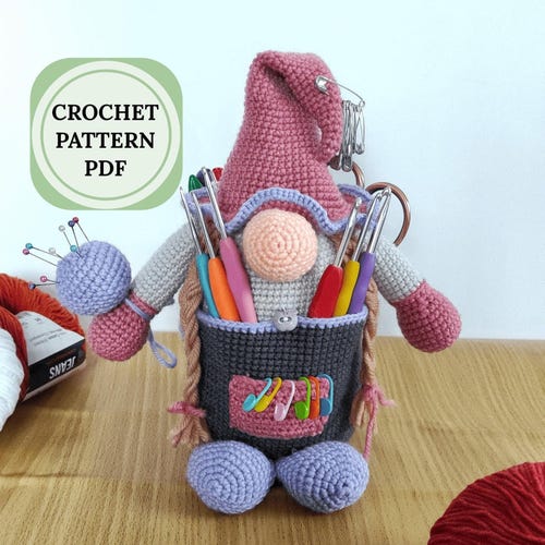 Häkelanleitung für Gnome Organizer Doll: Amigurumi Toy (PDF Pattern)