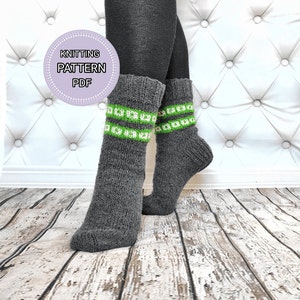 Beginner sock knitting pattern, Cozy socks knitting pattern, Easy knit socks pattern, knit tube sock, knitted chunky sock, Sock knit pattern