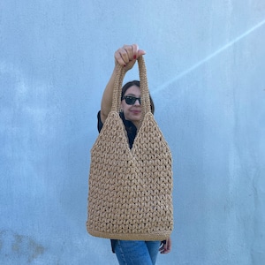 Crochet Raffia Tote Bag: Boho Straw Beach Shoulder Bag