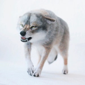 CUSTOM WOLF GERDA, Felted Wolf, Replica Wolf, Pet Portrait, Needle Felted Animals, Wolf Lover Gift, Needle Felt Wolf, Replica Wolves