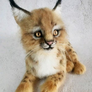 LYNX Kitten Needle Felted, Collectible Realistic Animals, Handmade Unique Gifts, Wooly Lynx Figurine, Replica Wild Cat, One of a Kind Gift