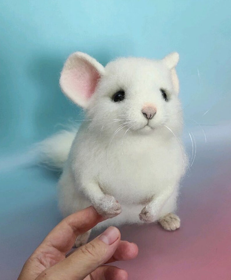 Chinchilla Needle Felted, White Chinchilla, Needle Felt Chinchilla Figurine, Chinchilla Sculpture, Gifts for Chinchilla Lovers, Shinshilla image 8