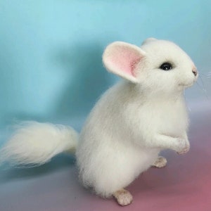 Chinchilla Needle Felted, White Chinchilla, Needle Felt Chinchilla Figurine, Chinchilla Sculpture, Gifts for Chinchilla Lovers, Shinshilla image 9