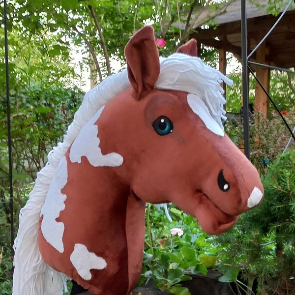 Hobbyhorse/Cheval A3/Cheval sur un bâton/Käpphäst/Hevonen/poni/Pferd/Cheval/Caballo