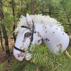 Hobbyhorse A3 with bridle and reins/Horse/Horse on a stick/Koń hobbystyczny/Hevonen/White horse/Pferd/Cheval/Caballo/Cavallo/Steckenpferd