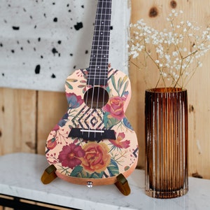 Painted Concert Ukulele 23” Beginner’s Kit (Rose)