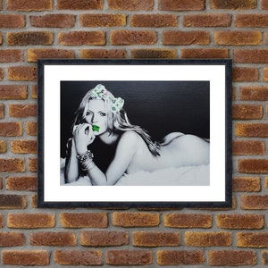 Street Art - DEATH NYC - Kate Moss Pose G Drip - 2013 Sérigraphie originale signée et numérotée, tirage 100 exemplaires - 32x45cm