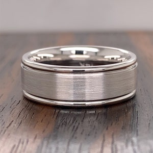 14K Gold 7mm Comfort Fit Ehering | Herren gebürsteter Comfort Fit Ehering | 14K echtes Gold Herrenband | Matte Satinbürste