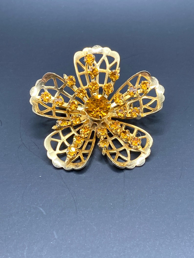 Vintage Coro flower brooch image 1