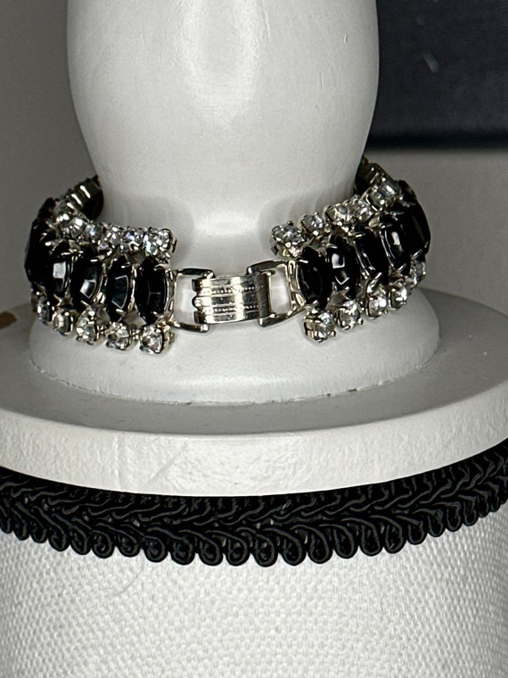 Vintage “Black & White” Necklace and Bracelet - image 5