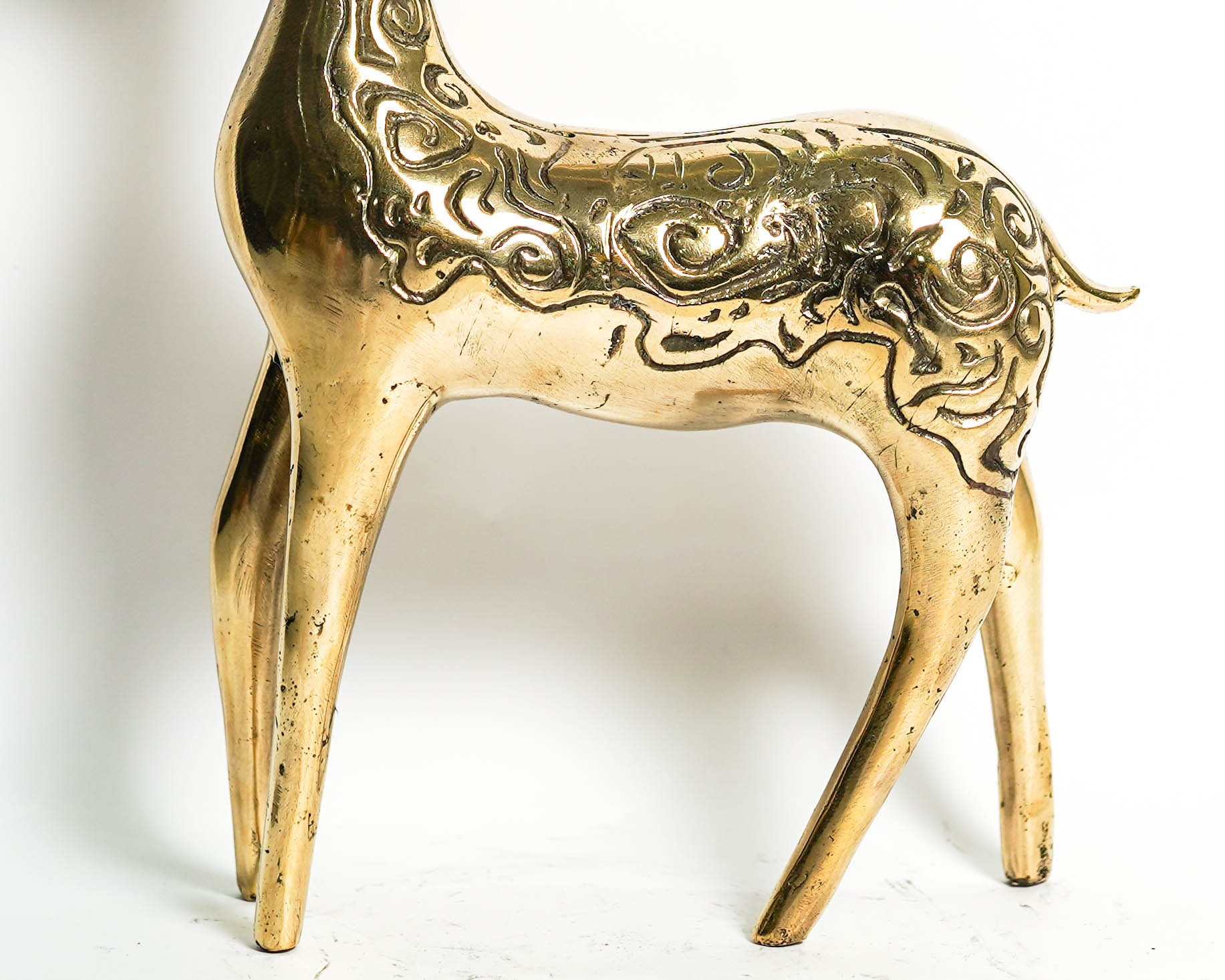 鹿ブロンズ 13インチ / 33 cm、鹿の置物、鹿の彫刻、鹿の像、部屋の