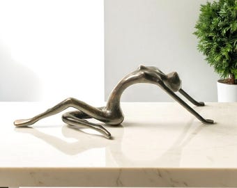 Abstract Statue 12 Inch / 30 cm Width, Abstract Figurine, Abstract Sculpture, Room Decor, Birthday Gift, House Decor, Modern Home Decor