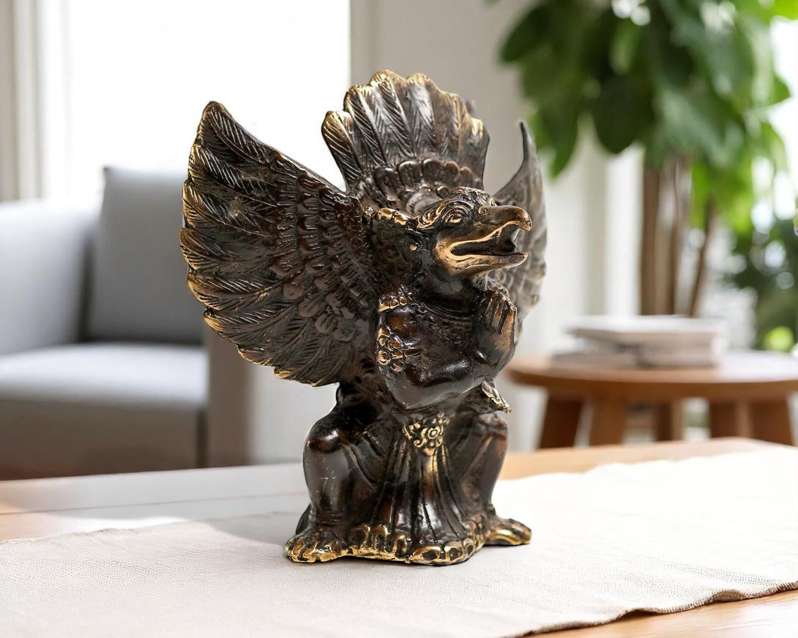 Garuda sculpture - Etsy 日本
