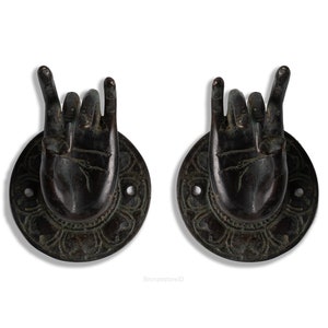 Backplate Pull Grab Hook 3 Inch / 7 cm, Shuni Mudra Buddha, Hand shape Knob Handle, Hand Handle, Hand bronze