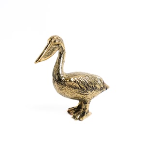 Escultura de pelícano de 3 pulgadas/7 cm, pelícano de latón, figura de pelícano, estatua de bronce, figura de bronce, figura de latón, decoración del hogar