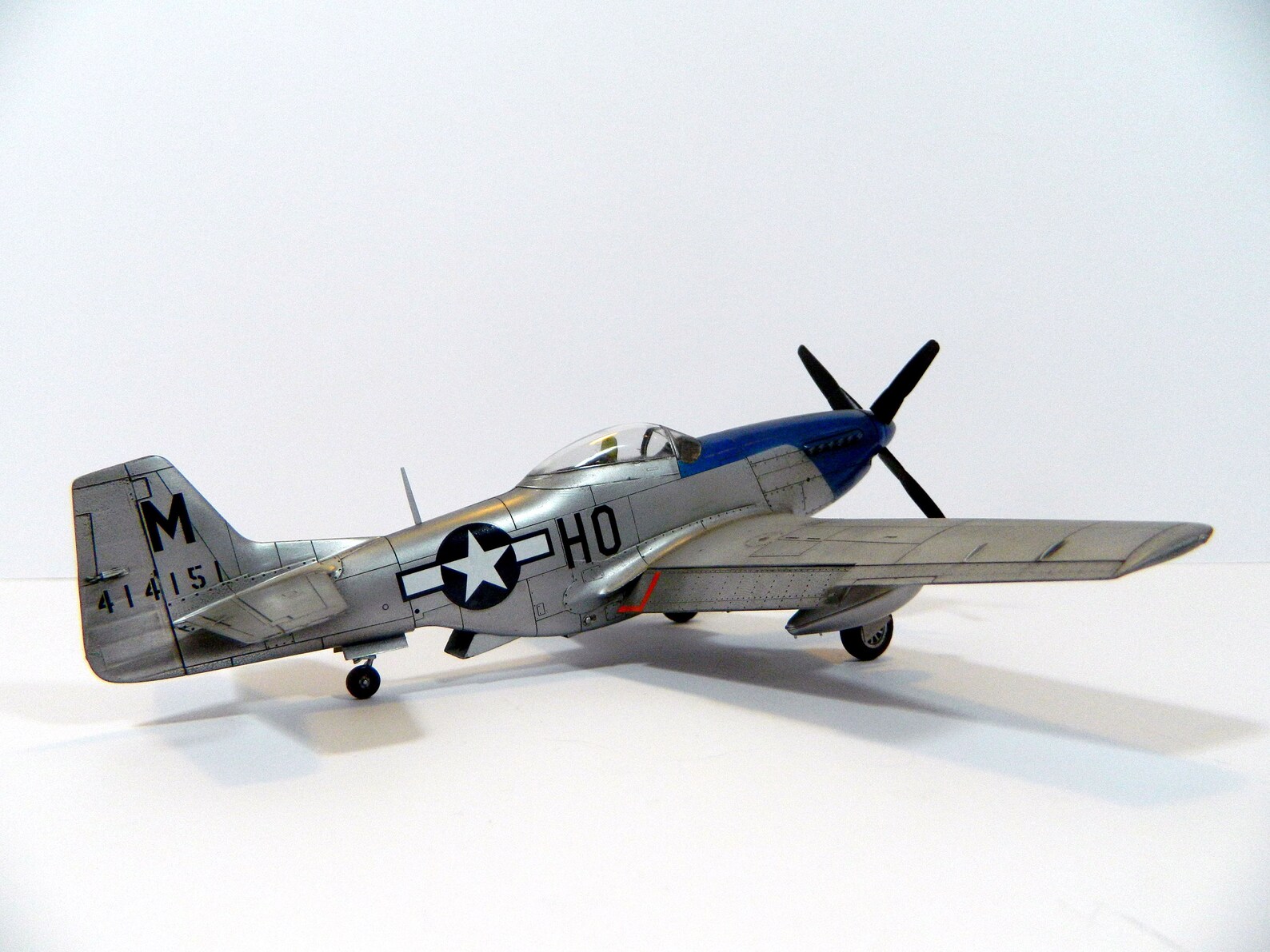 Maquette Avion P-51 Mustang 1/48 – Pro Built (NEUF)
