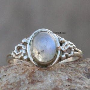 Natural Rainbow Moonstone Ring - 925 Sterling Silver Ring - Handmade Ring - June Birthstone - Ring For Women - Ring Jewelry - Gifts For Her