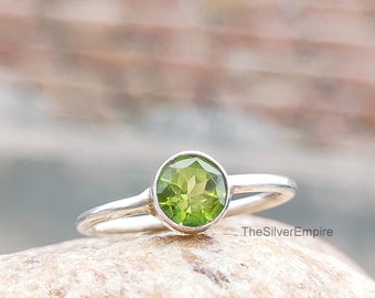 925 Sterling Silver Ring - Peridot Ring - Solitaire Ring - August Birthstone - Prong Ring - Handmade Ring - Natural Gemstone Ring - Gifts