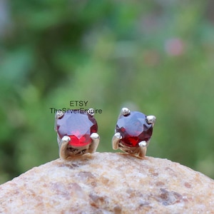 Natürliche Roter Granat Ohrring - 925 Sterling Silber Schmuck - Handgemacht - Januar Geburtsstein - Roter Granat Ohrring - Ohrstecker Schmuck - Geschenke für sie