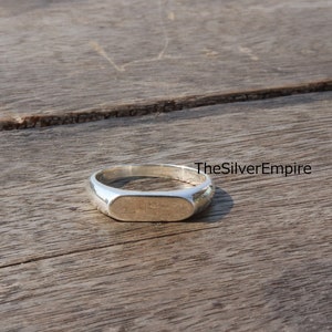 Oval Signet Ring, 925 Sterling Silver Signet Ring, Silver Signet Ring, Handmade Ring, Solid Silver Ring, Women Signet Ring, Ring For Women