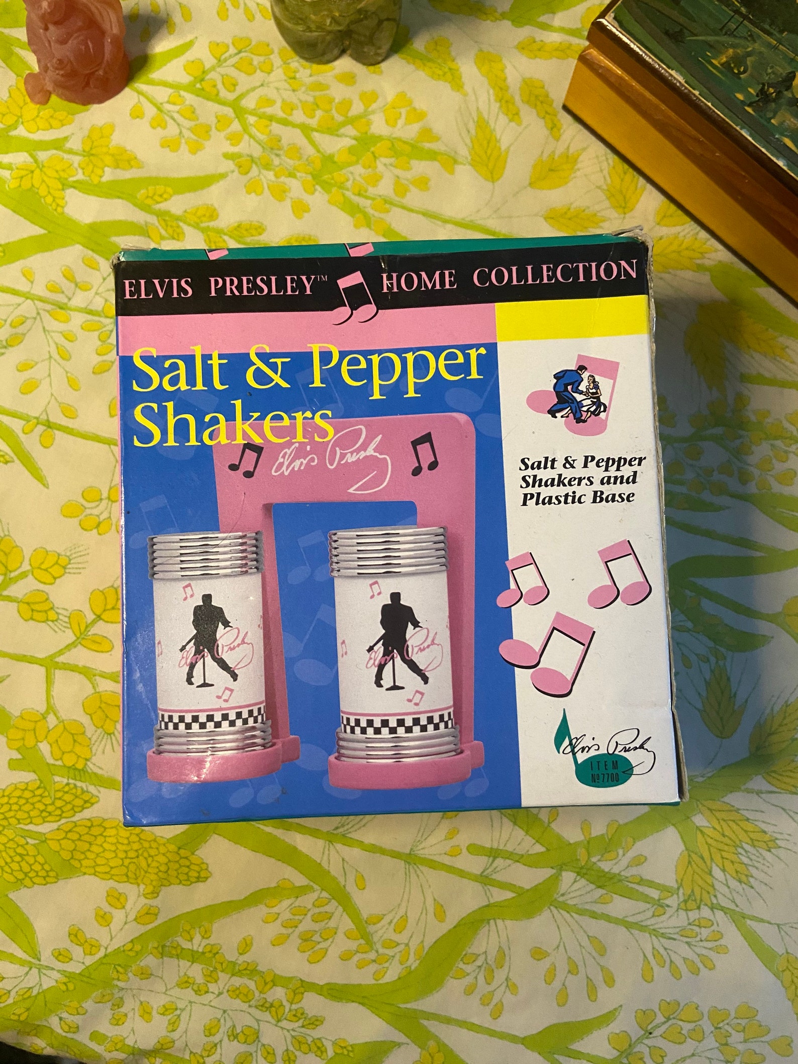 Vintage Elvis Presley Salt & Pepper Shaker Set New in the Box Etsy