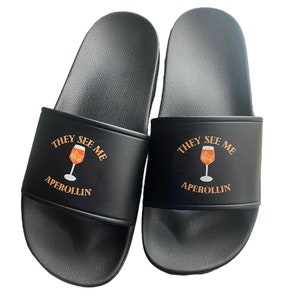 Aperol Spritz flip-flops: Aperoletten Stylish summer accessories for women and men/ printed Aperol flip-flops They see me Aperolin