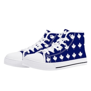 Blaue und weiße Ahornblatt Herren High Top Segeltuchschuhe