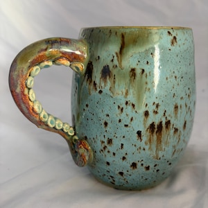 Oktopus Tentakel Becher