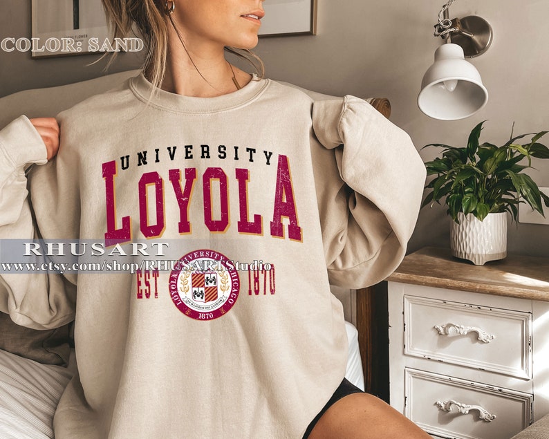 Loyola University Vintage style Sweatshirt, Loyola University Shirt, Loyola College Shirt, Loyola University Tshirt image 1