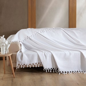 White Bedspread - Bed Throw & Couch Cover - Bedspread King Size - Sofa Throw White - Waffle Bedding - White Throw 220 cm x 240 cm