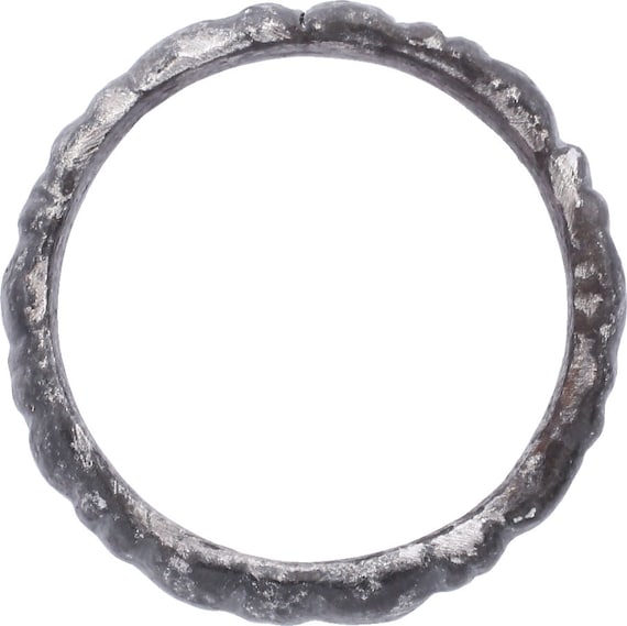Rare Variation Viking Wedding Ring, Size 8 3/4 Au… - image 3
