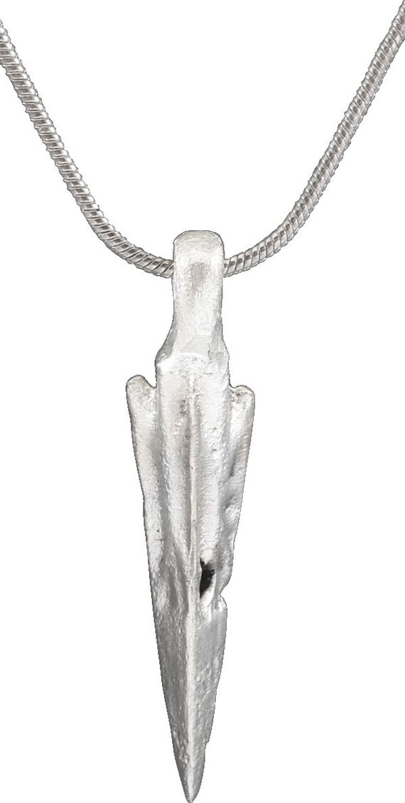 Fine Ancient  Roman Arrowhead Pendant Necklace, 1… - image 1