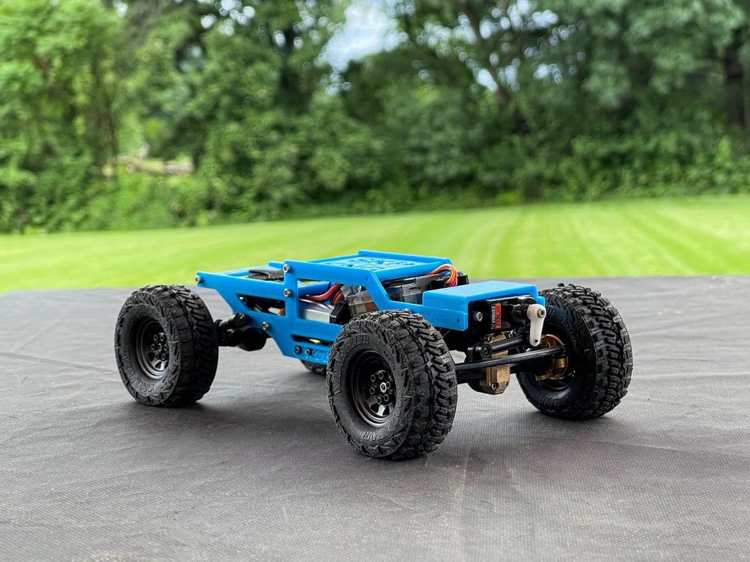 ホビーラジコン 4WD アキシャルscx10シャーシ Tacticサーボ