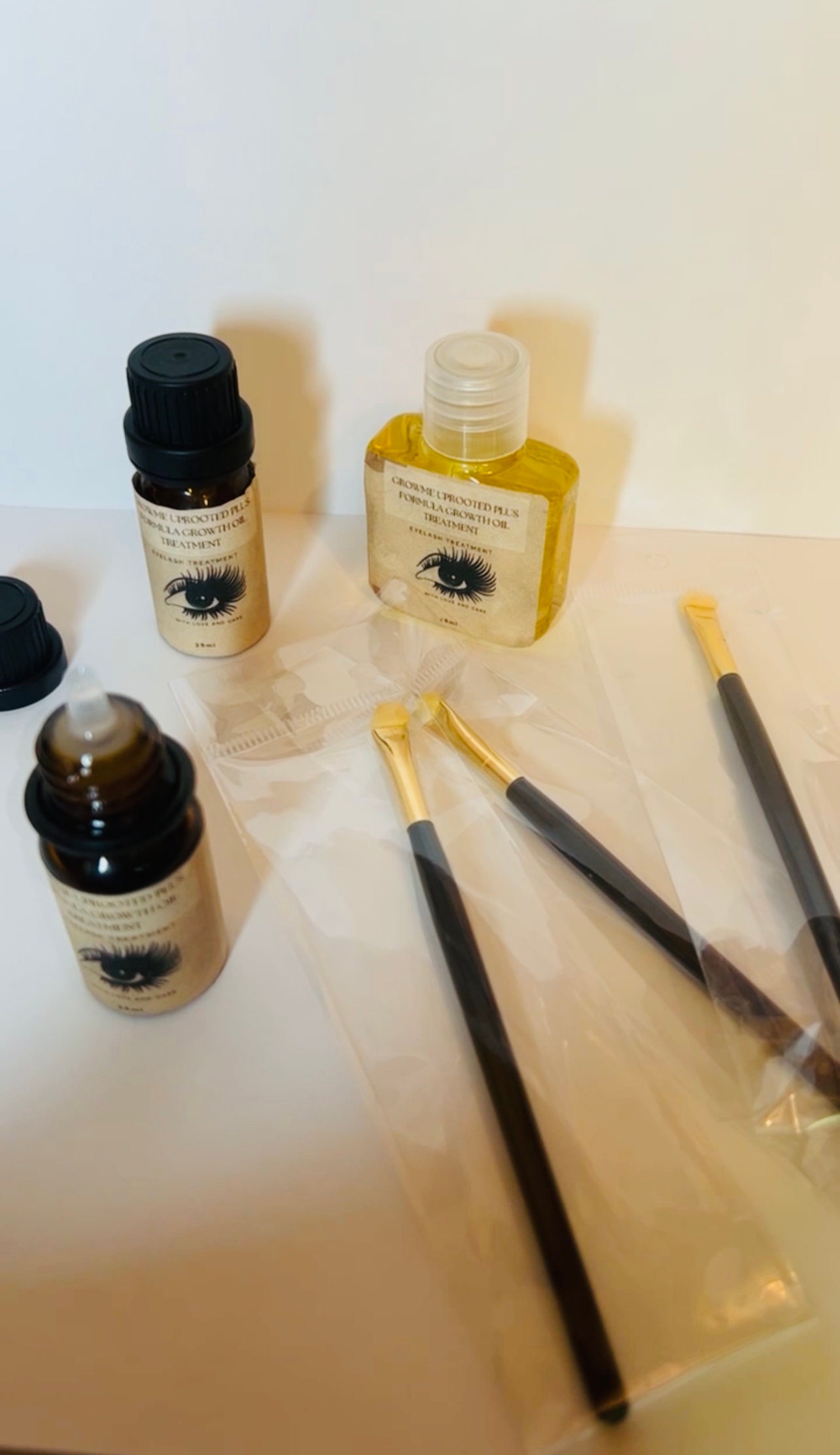 Growme Uprooted Plus Formula Eyelash Growth Oil Treatment trichotillomania Pulling Disorders