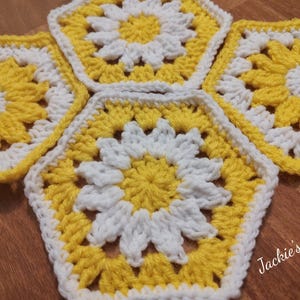 PDF Hexagon Daisy Granny Square, Flower Granny Square, Crochet Pattern, Crochet Craft, Craft