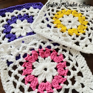 PDF crochet pattern, PDF granny square pattern, floral granny square, granny square, craft, Mom gift