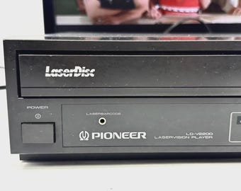 VINTAGE Pioneer LD-V2200 Laserdisc Laservision Player Works