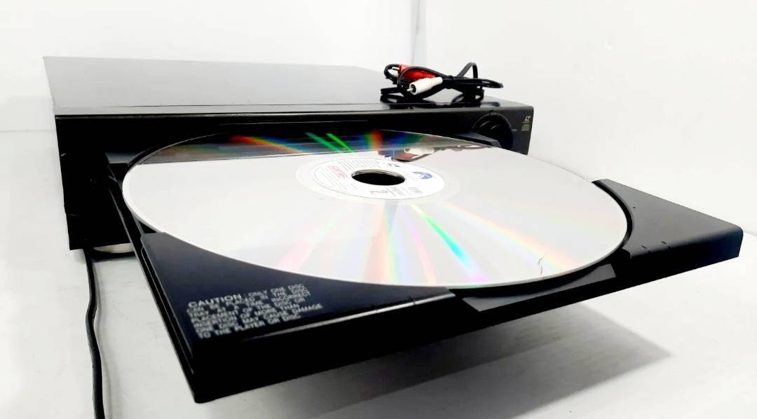 Panasonic LX-101 Multi Laser Disc Player Compact Disc Player