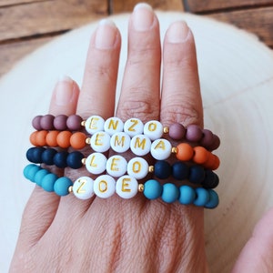 Pulsera personalizada de cuentas acrílicas / pulsera de cuentas personalizada / pulsera personalizada / letras doradas/ mother's day