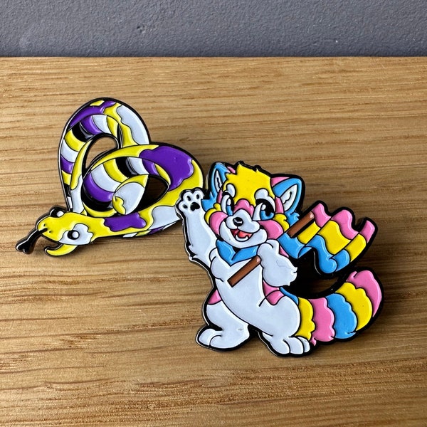 Nonbinary Snake / Pansexual Cat - Metall Emaille Pin, Anstecker, Rip Gender Roles, LGBTQ, Queer, Trans, Equality, CSD Pride Pan, Pansexuell