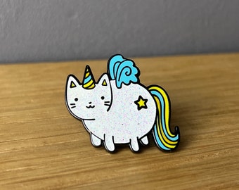 Unicorn Rainbow cat! Hard Enamel Pin mit  Glitzer, Anstecker, Glitter Katze, Einhorn, Queer, Pride, LGBTQ, Regenbogen, Fantasy, Cute, Kawaii