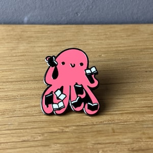 Booklover Octopus! Hard enamel pin, button, badge: octopus, book, books, reading, funny animal, cute kawaii, libraries sea ocean reading