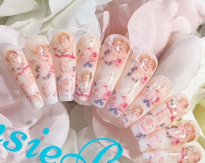 Peachy Ombré Nails | Cherubs and Doves | Jelly Peach + Glitter Nails | Renaissance press on nails | Romantic Nails | Limited Shapes + Length