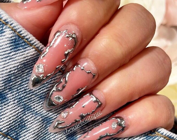 XHS Cyber: Silver Chrome and Pink Aura Nails