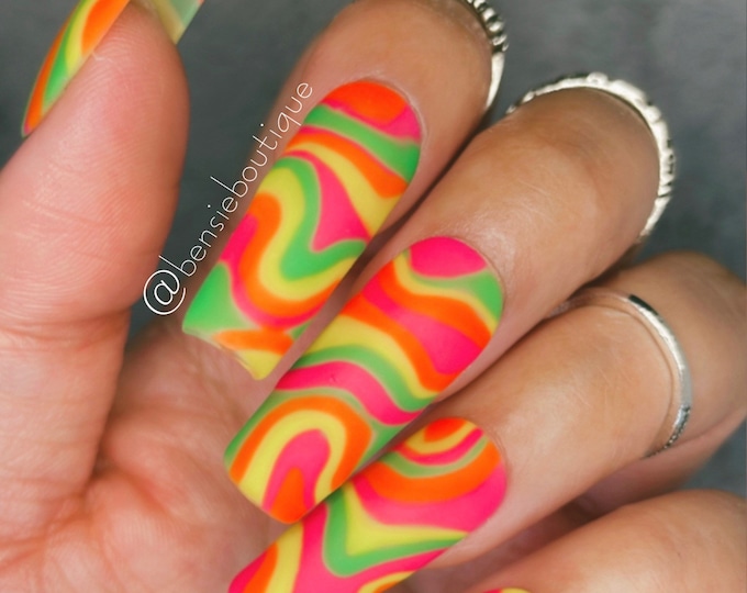 Summer Swirl | Trippy Nails | Retro Nails | Neon Nails | Summer Nails | Spring Nails | Bright Nails | Colourful Nails | press on nails