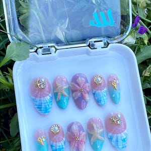 Seychelles | Handmade Pastel 3D Shell and Flower Press on Nails | Summer Nails | Mermaid Nails | Starfish Nails | Customizable base colour