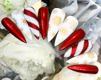 Candy Cane and Snowflakes | Chrome Nails | Matte Nails | Sugared Nails | Christmas | Holiday | press on nails Canada USA