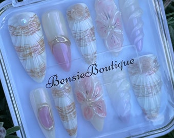 Oceana 3D Seashell and Flower Press on Nails | Mermaidcore | Summer Nails | Ombré Nails | Sparkly Cat eye  Chrome Nails | press on nails