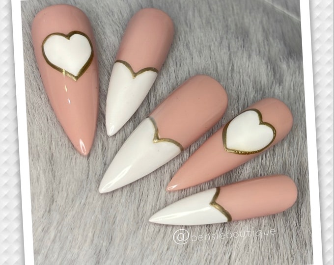 Love Me | Heart-shaped French Tip Press on Nails with gold outline | white hearts | customizable base colour | Press on Nails